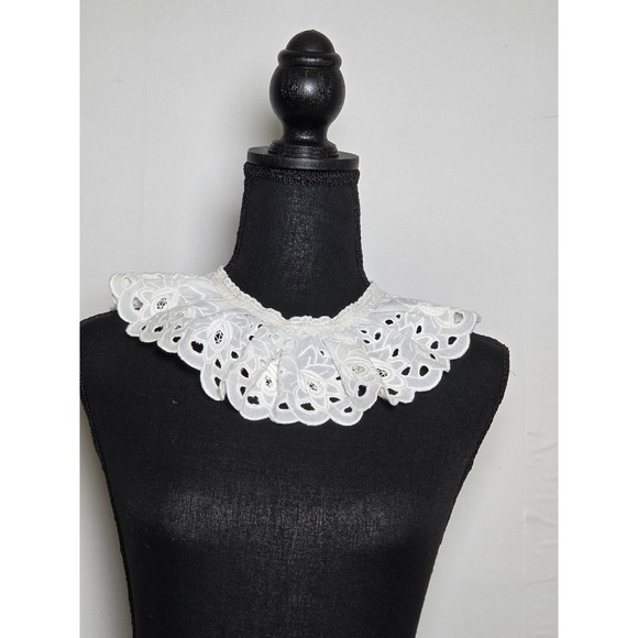 Vintage-Inspired Eyelet Lace Jabot Collar Tie-On White Cotton Prairie - Picture 2 of 8